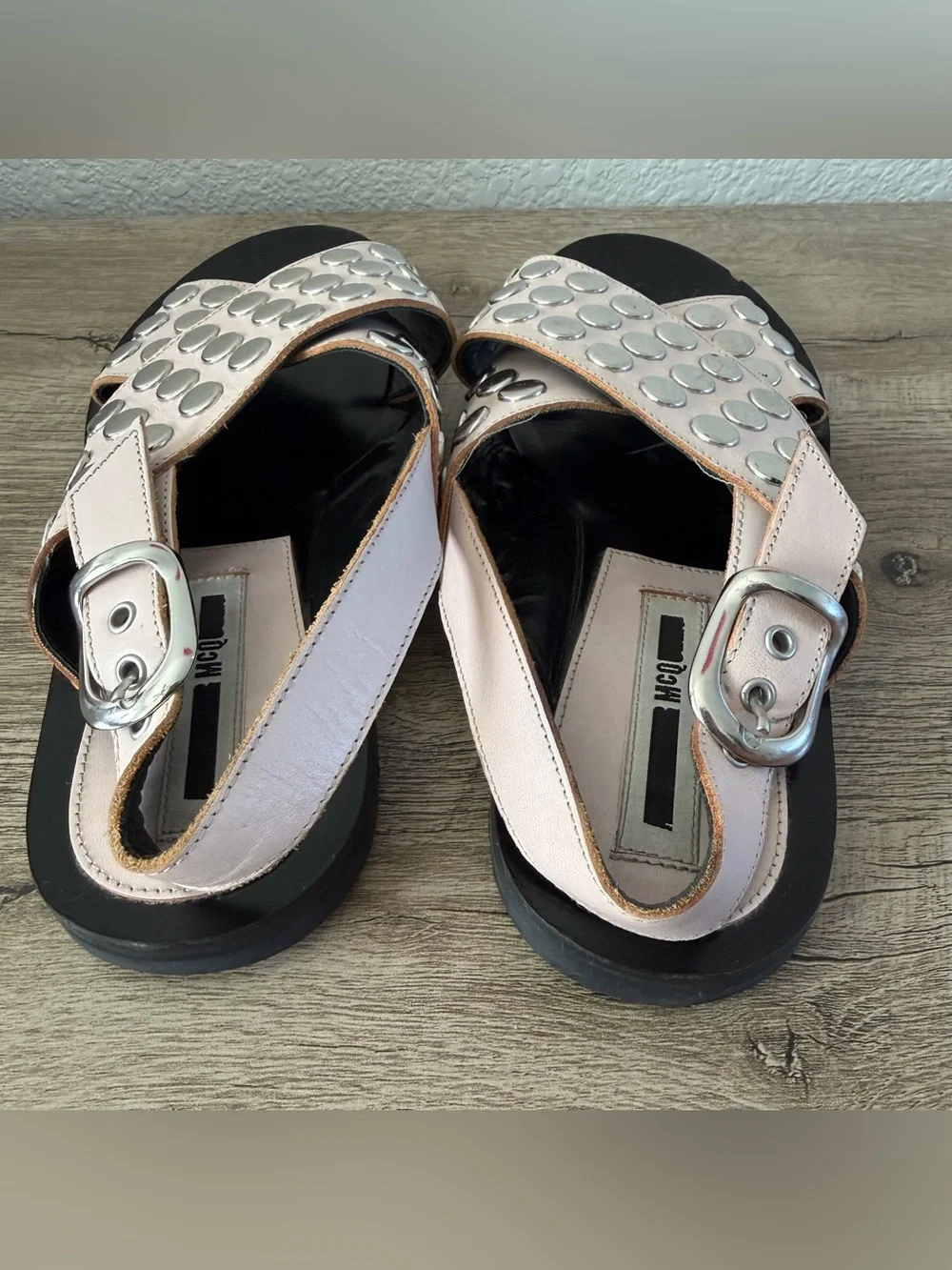 McQ By Alexander McQueen Black Studded Leather Sandals Cross Straps Size 37 Pink - Picture 6 of 10